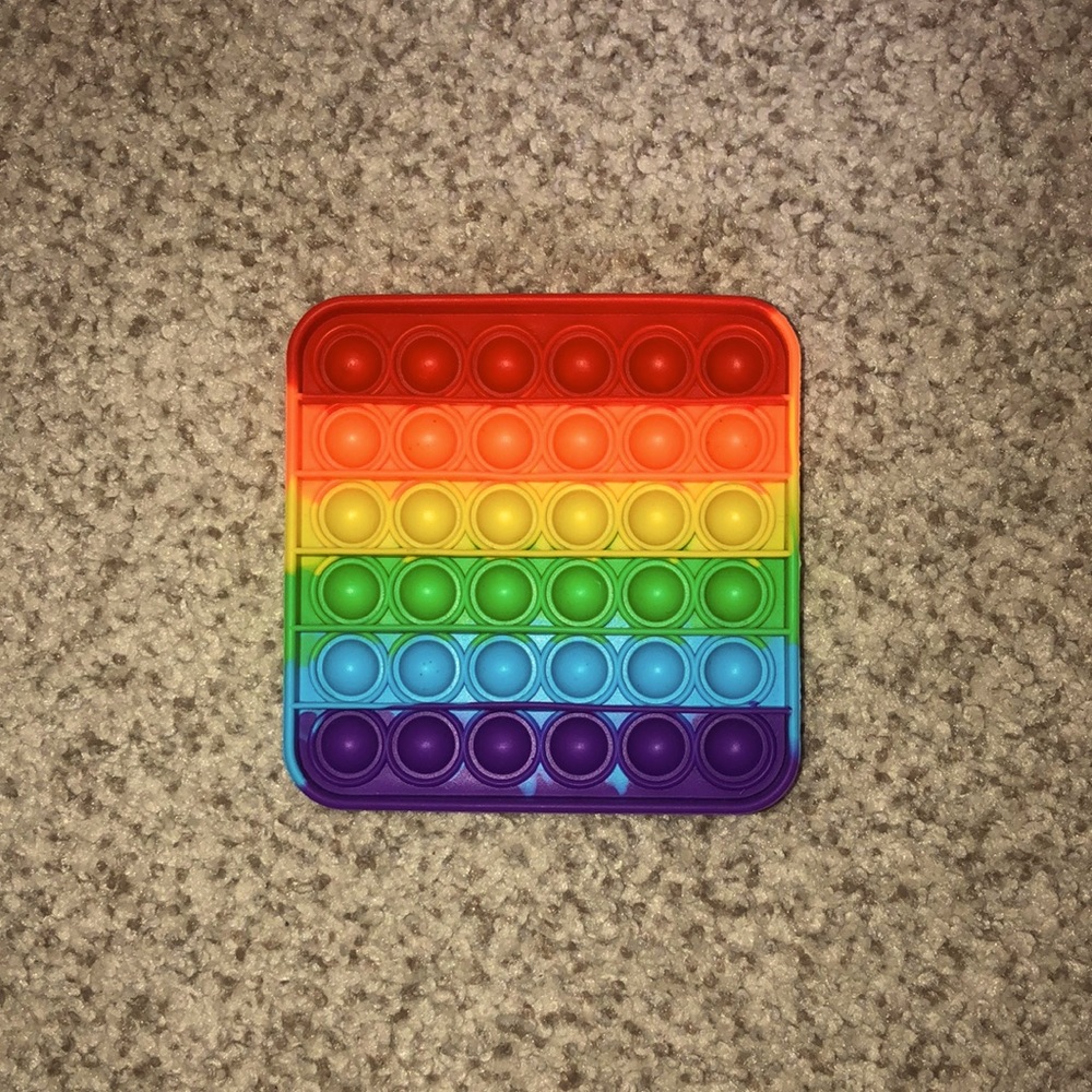 Rainbow pop it